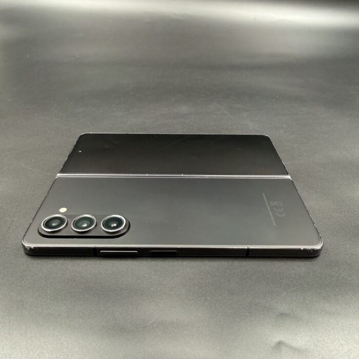 Samsung Z Fold 5 256GB Phanton Black - Image 2