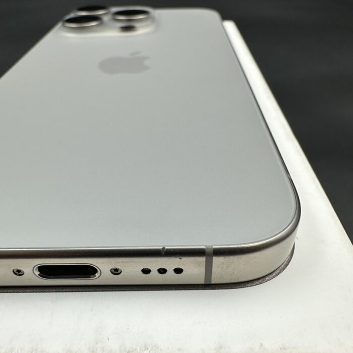iPhone 15 Pro 256GB Natural Titanium - Image 6
