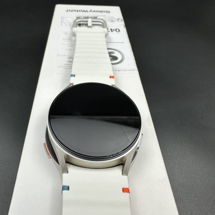 Samsung Galaxy Watch 7 40mm GPS Cream - Image 6