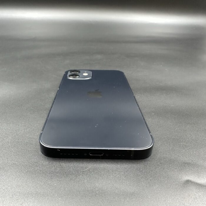 iPhone 12 64GB Black - Image 4