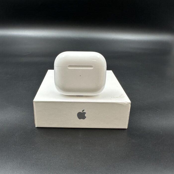 Apple AirPods (3rd Gen) with MagSafe Charging Case - Image 3