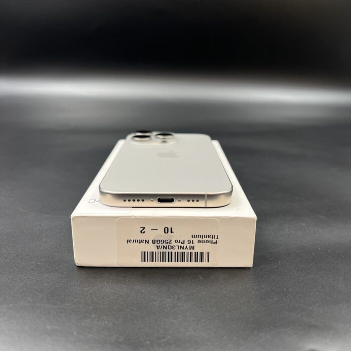 iPhone 16 Pro 256GB Natural Titanium - Image 4
