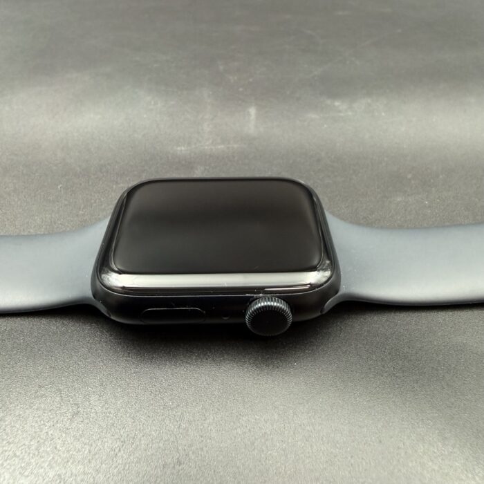 Apple Watch SE (2nd Gen) 44MM Midnight - Image 2