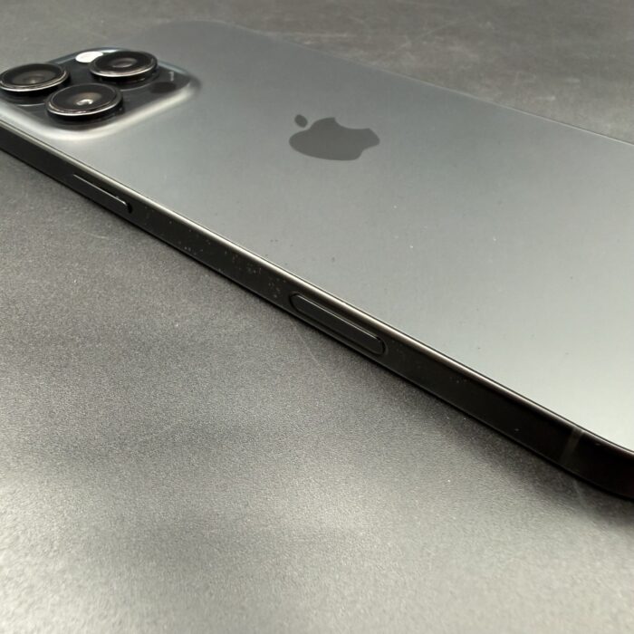 iPhone 16 Pro Max 256GB Black Titanium - Image 4