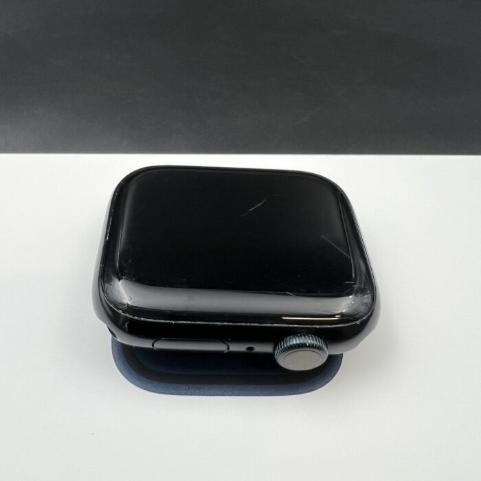 Apple Watch Series 8 45MM Midnight - Image 4