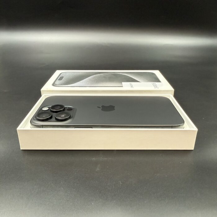 iPhone 15 Pro Max 256GB Black Titanium - Image 2