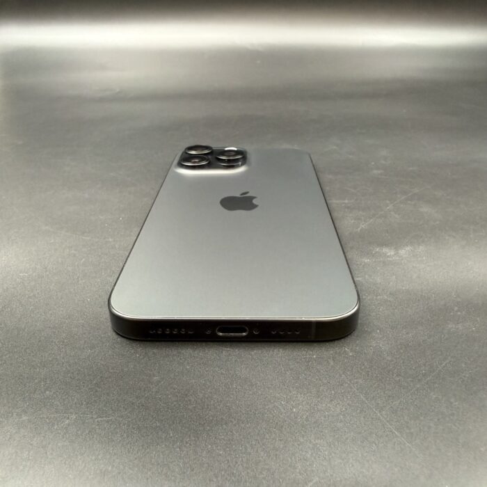 iPhone 16 Pro Max 256GB Black Titanium - Image 3