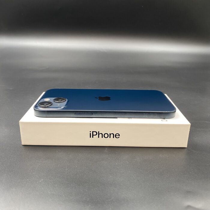 iPhone 13 128GB Midnight - Image 3