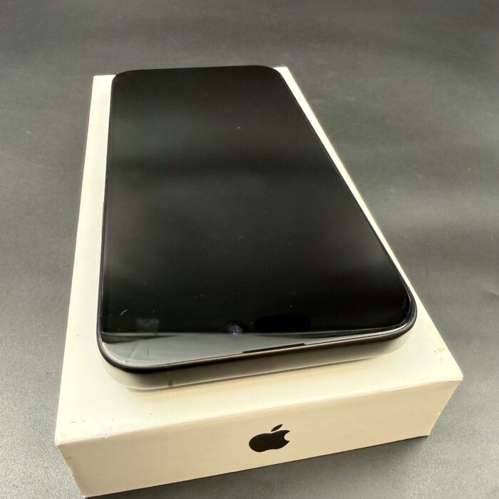 iPhone 15 Pro Max 256GB Black Titanium - Image 11
