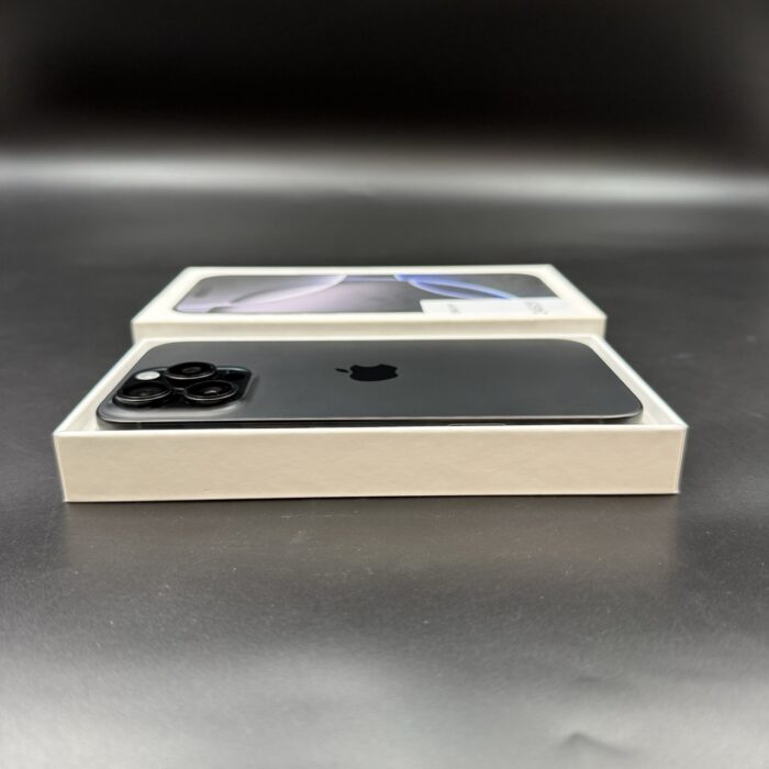 iPhone 16 Pro Max 256GB Black Titanium - Image 2