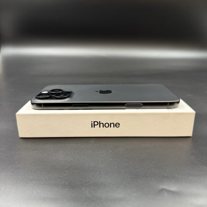 iPhone 16 Pro Max 256GB Black Titanium - Image 3