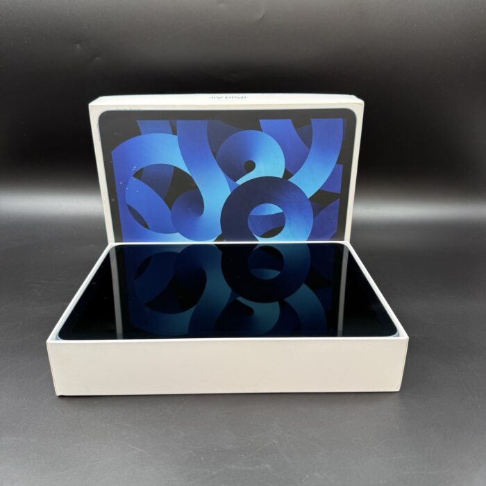 iPad Air 5 M1 64GB Blue - Image 2