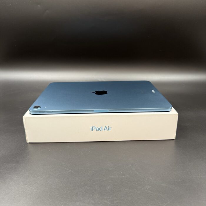 iPad Air 5 M1 64GB Blue - Image 3