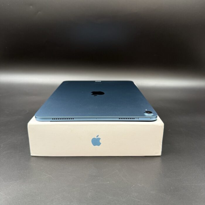 iPad Air 5 M1 64GB Blue - Image 6