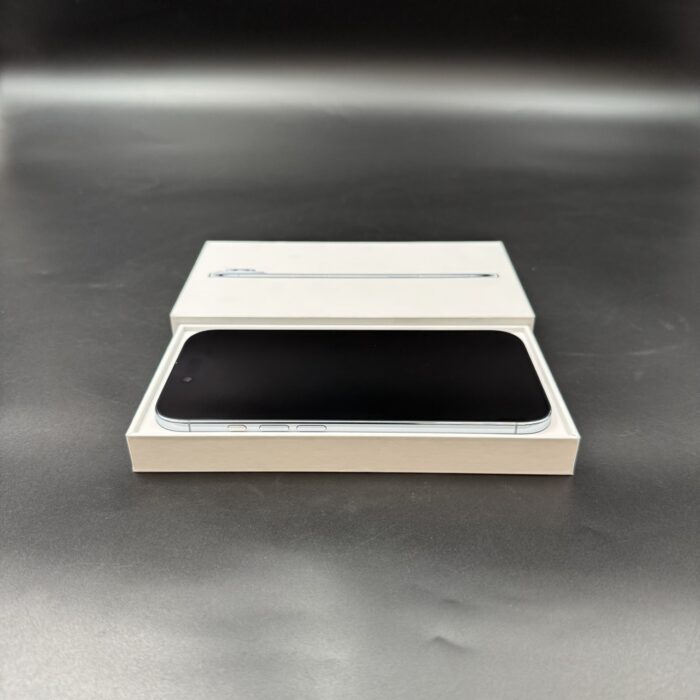 iPhone Air 512GB Sky Blue - Image 2