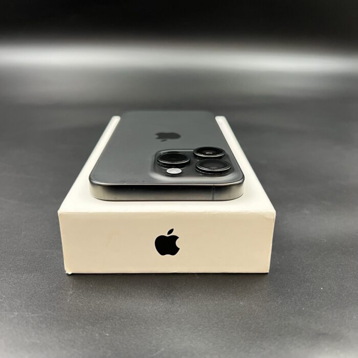 iPhone 15 Pro 256GB Black Titanium - Image 8