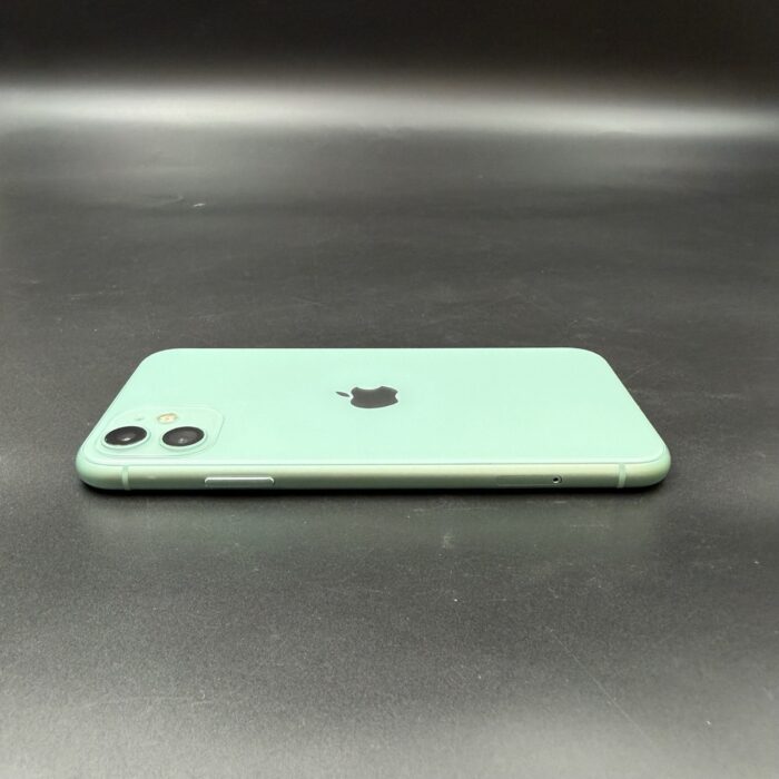 iPhone 11 64GB Green - Image 2