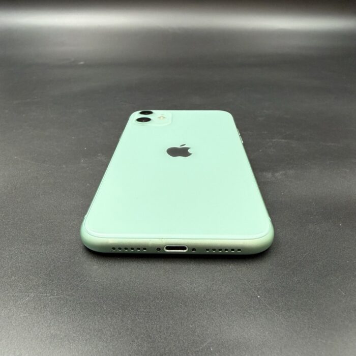 iPhone 11 64GB Green - Image 3