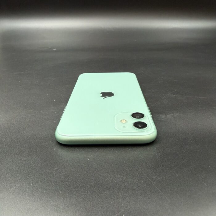 iPhone 11 64GB Green - Image 5