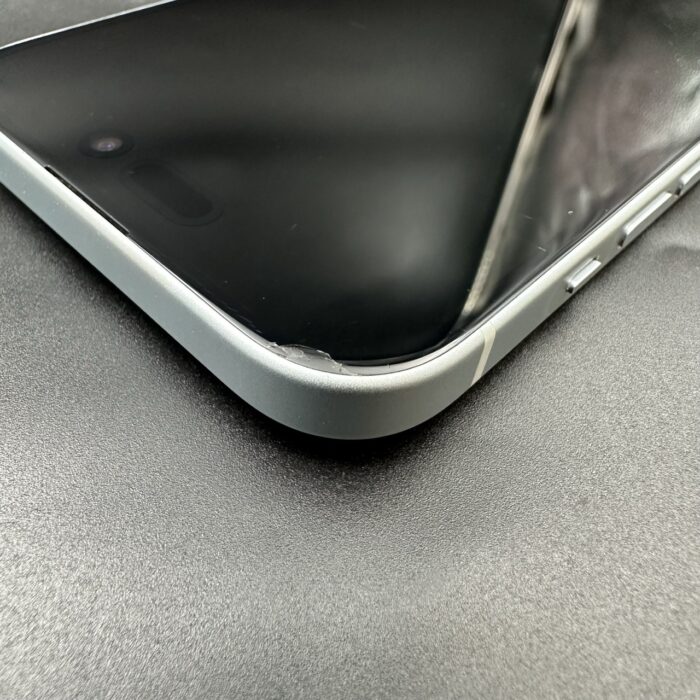 iPhone 15 128GB Blue (Chip on the screen) - Image 7