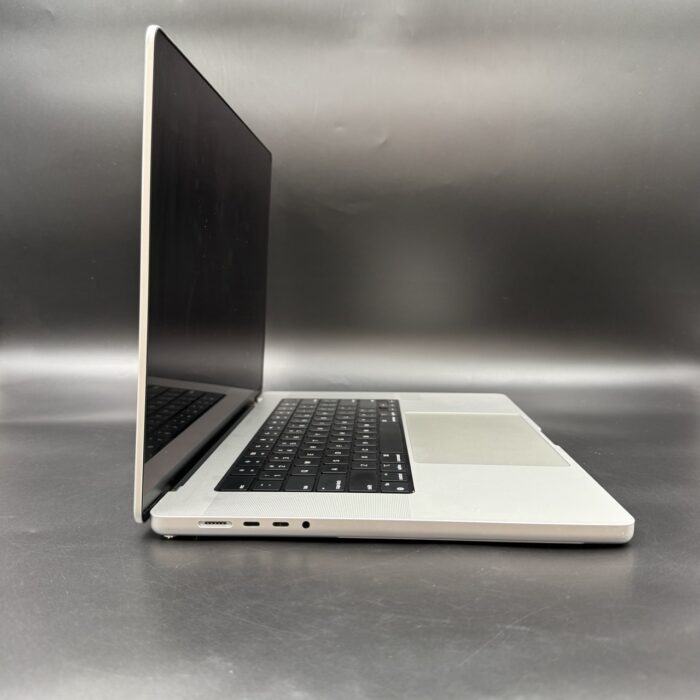 Macbook Pro 16" M1 Pro 32GB Ram 512GB Silver - Image 3