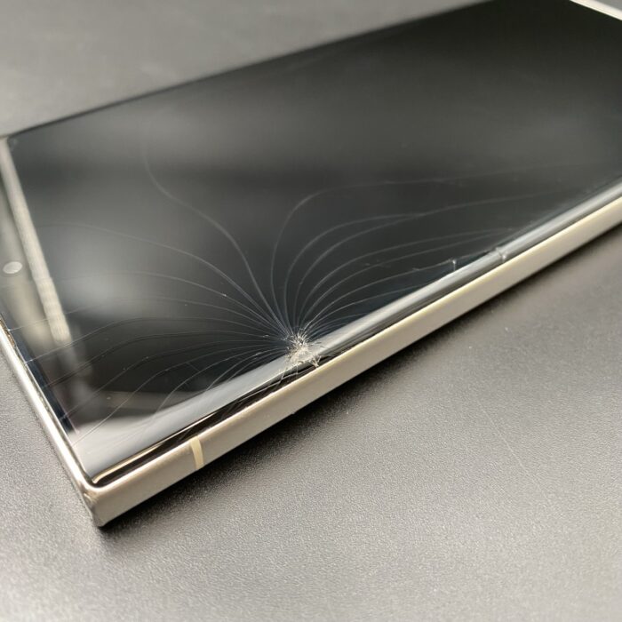 Samsung Galaxy S23 Ultra 512GB Phantom White (Cracked Screen) - Image 6