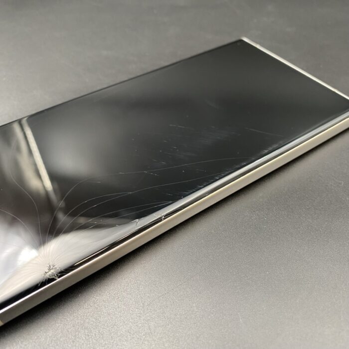 Samsung Galaxy S23 Ultra 512GB Phantom White (Cracked Screen) - Image 7