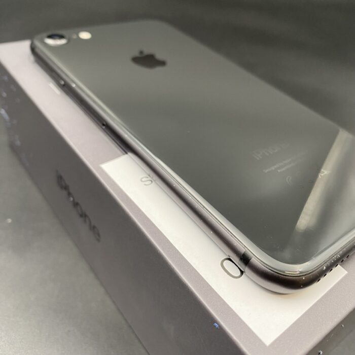 iPhone 8 64GB Space Gray - Image 4