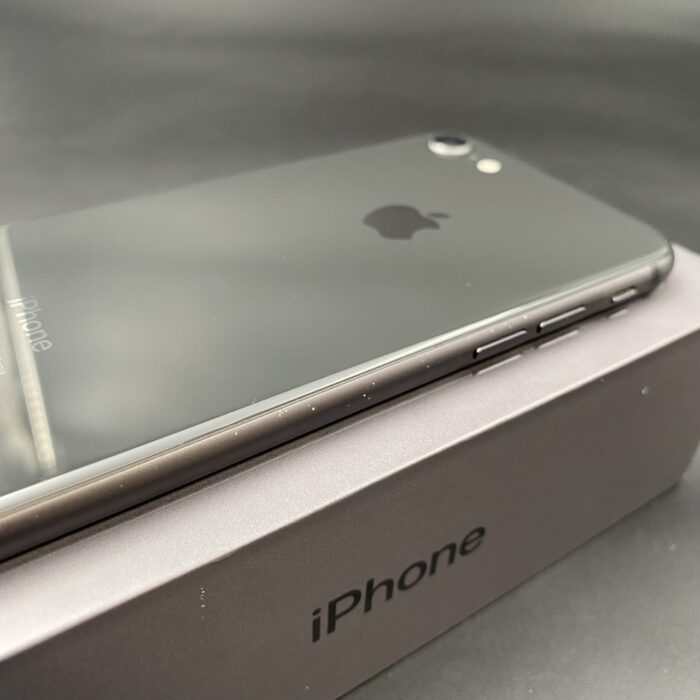 iPhone 8 64GB Space Gray - Image 7