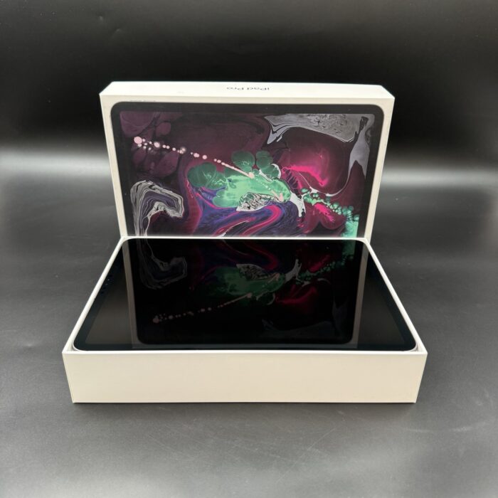 iPad Pro 11" (2018) 1TB Wifi + Cellular Space Gray - Image 2