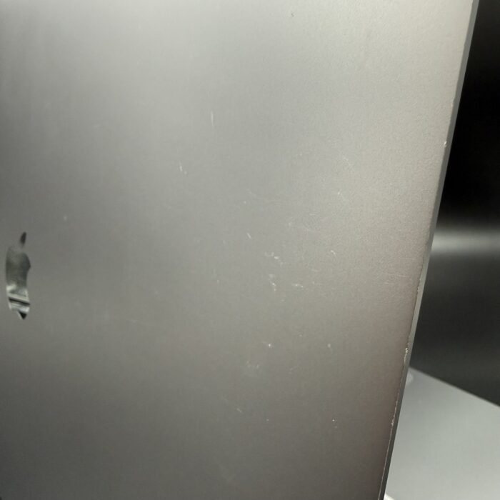 Macbook Pro 16" 2019 | 2.4GHz Core i9 | 64GB Ram | 1TB SSD | Space Grey - Image 4