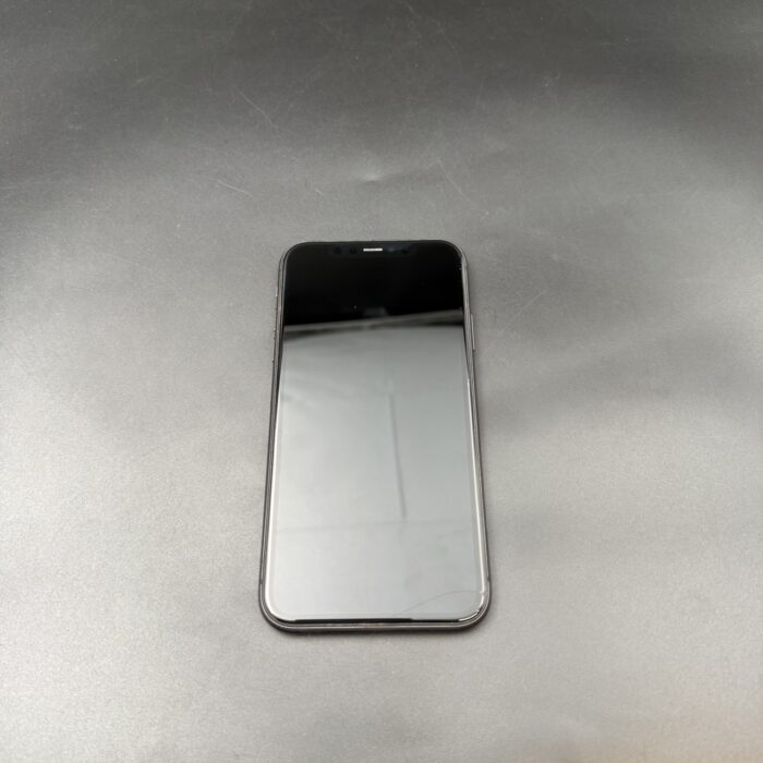 iPhone 11 256GB Black (Cracked screen) - Image 7