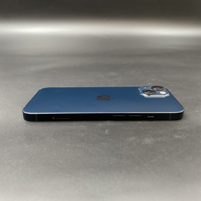 iPhone 13 128GB Midnight - Image 4