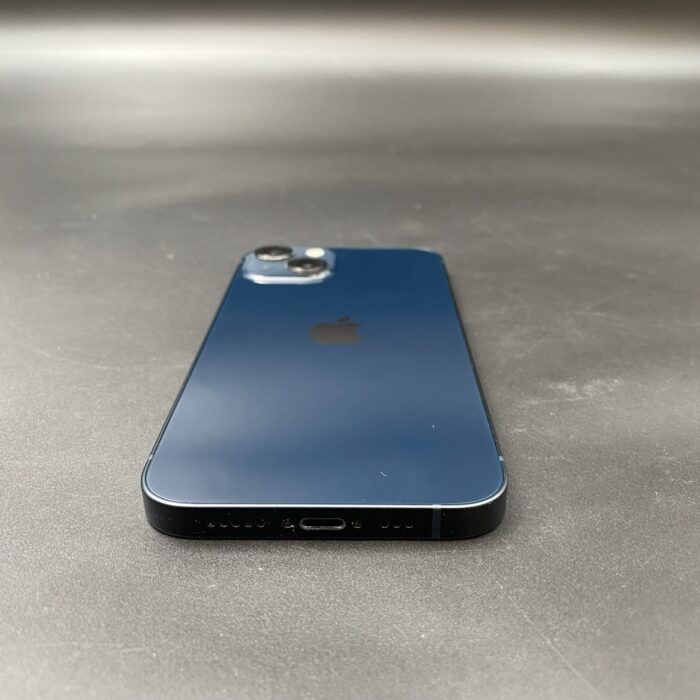 iPhone 13 128GB Midnight - Image 3