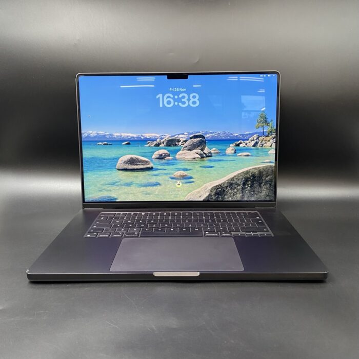 Macbook Pro 16" M4 Max 1TB Space Gray - Image 7