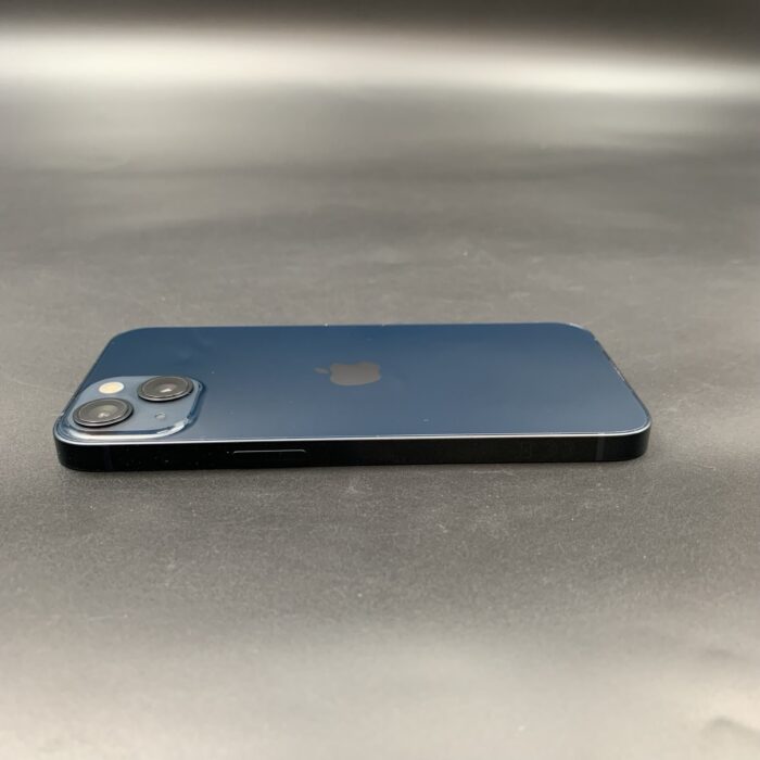 iPhone 13 128GB Midnight - Image 2