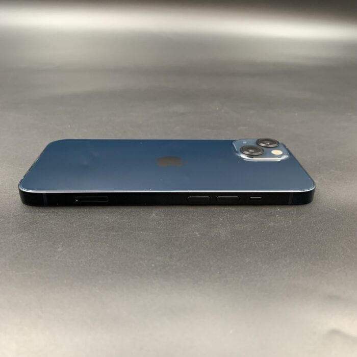 iPhone 13 128GB Midnight - Image 4