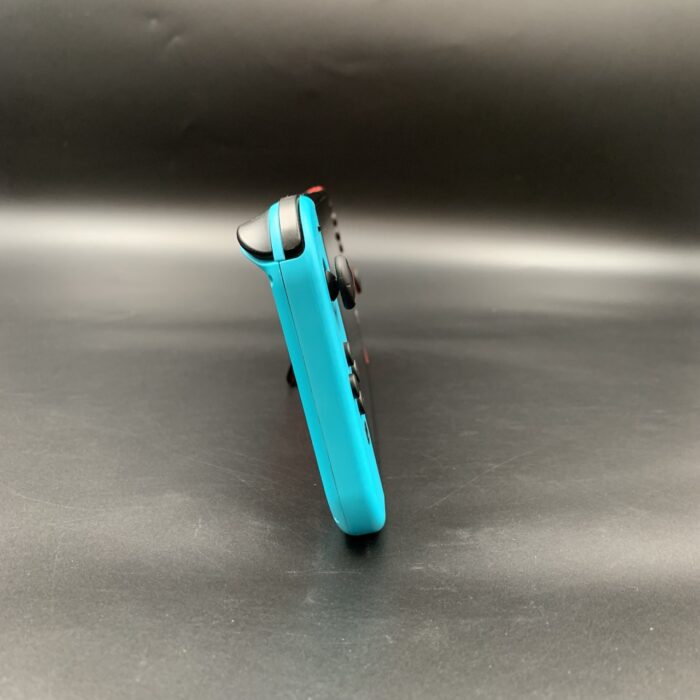 Nintendo Switch 32GB + 32GB SD Card + Bag - Image 3