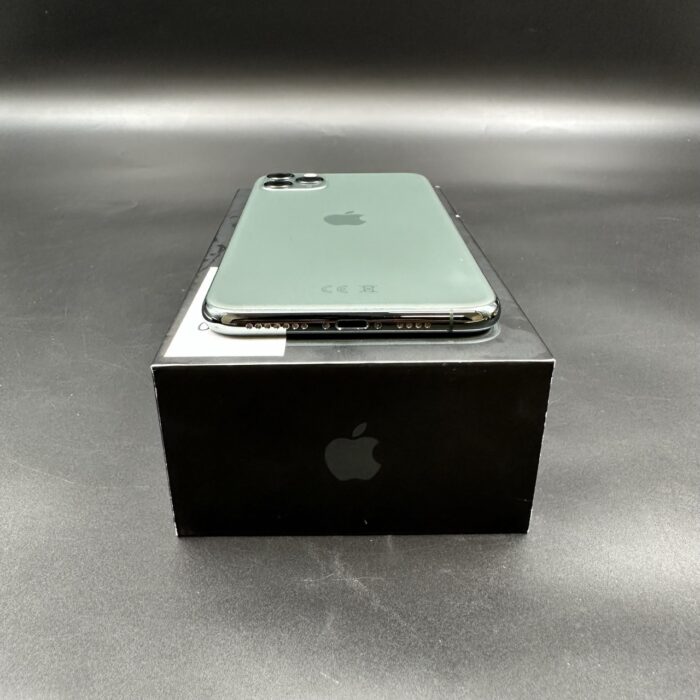 iPhone 11 Pro Max 256GB Midnight Green - Image 5