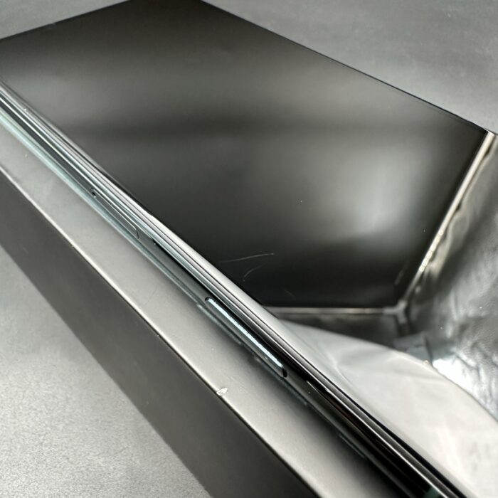 iPhone 11 Pro Max 256GB Midnight Green - Image 8