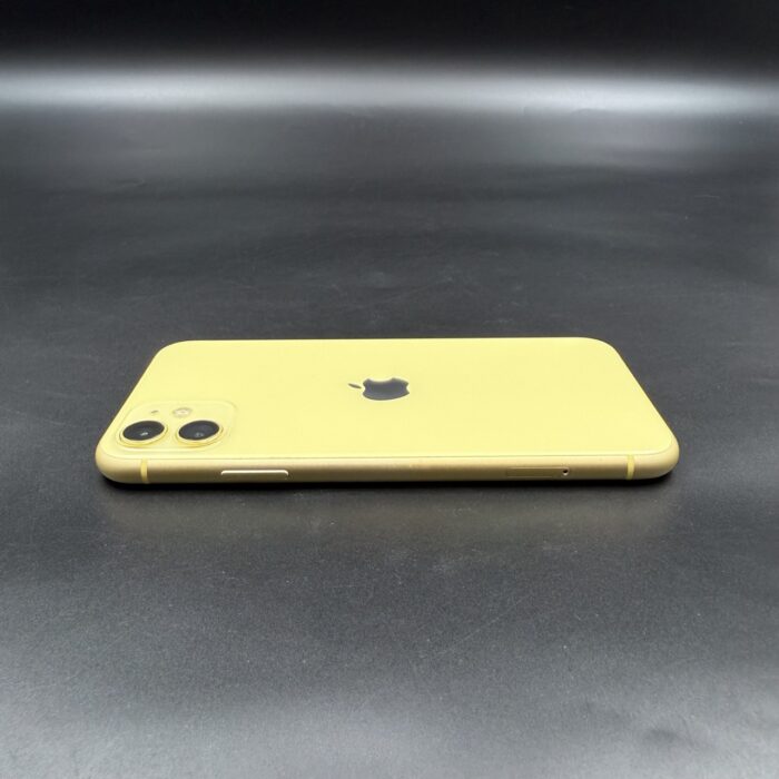 iPhone 11 128GB Yellow - Image 2