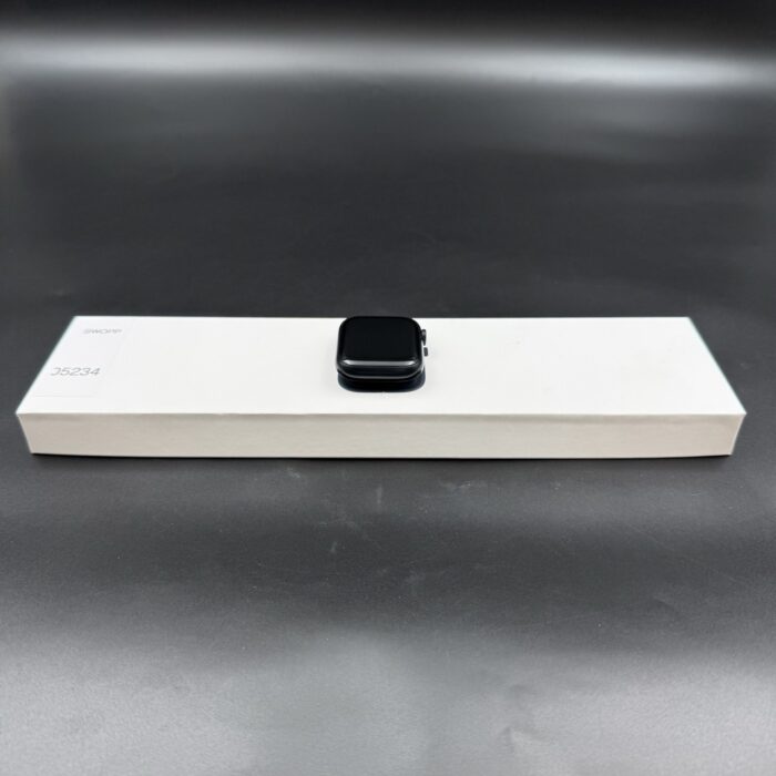 Apple Watch Series 8 45MM Midnight - Image 2