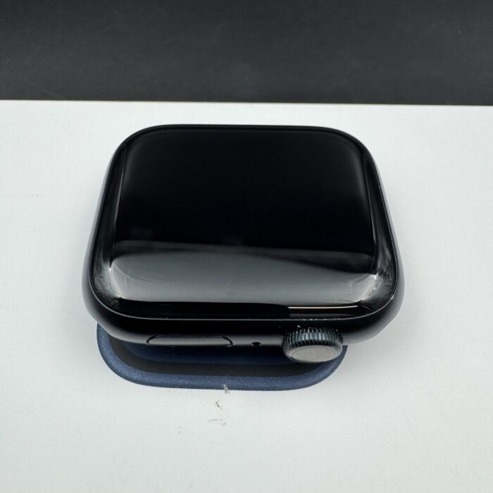 Apple Watch Series 8 45MM Midnight - Image 4