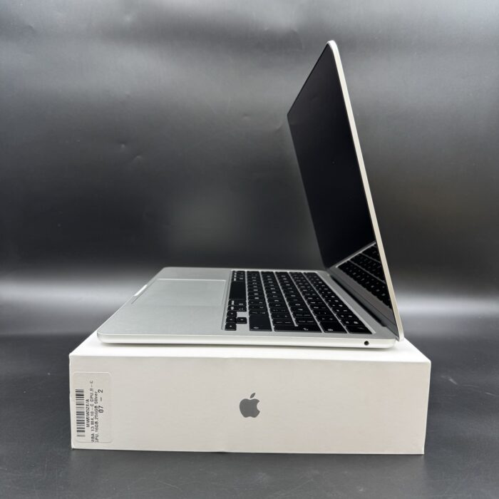 Macbook Air M4 13" | 16GB | 256GB SSD | Silver - Image 5