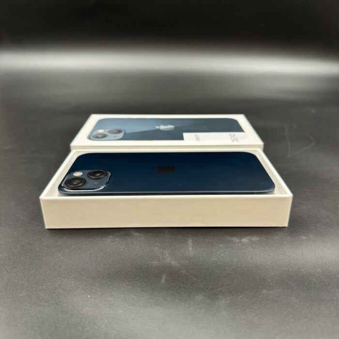 iPhone 13 128GB Midnight - Image 2