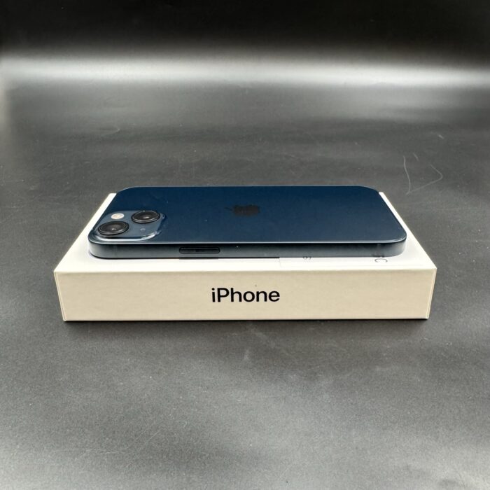 iPhone 13 128GB Midnight - Image 3