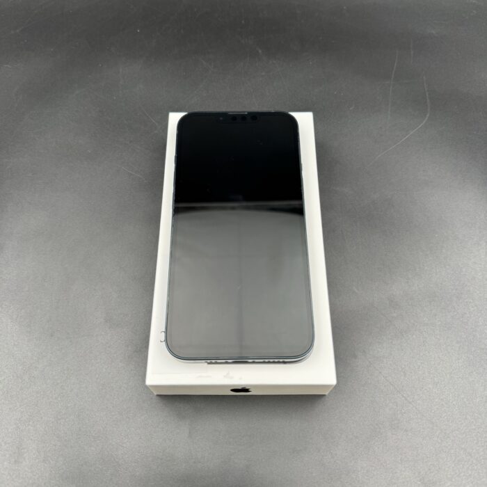 iPhone 13 128GB Midnight - Image 9