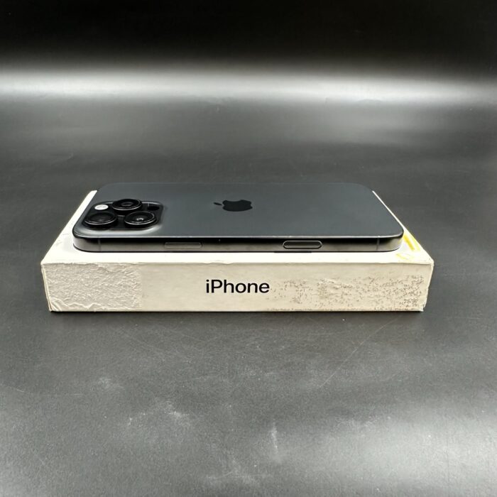 iPhone 16 Pro Max 256GB Black Titanium - Image 3