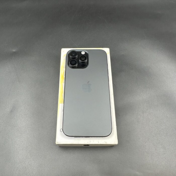 iPhone 16 Pro Max 256GB Black Titanium - Image 14