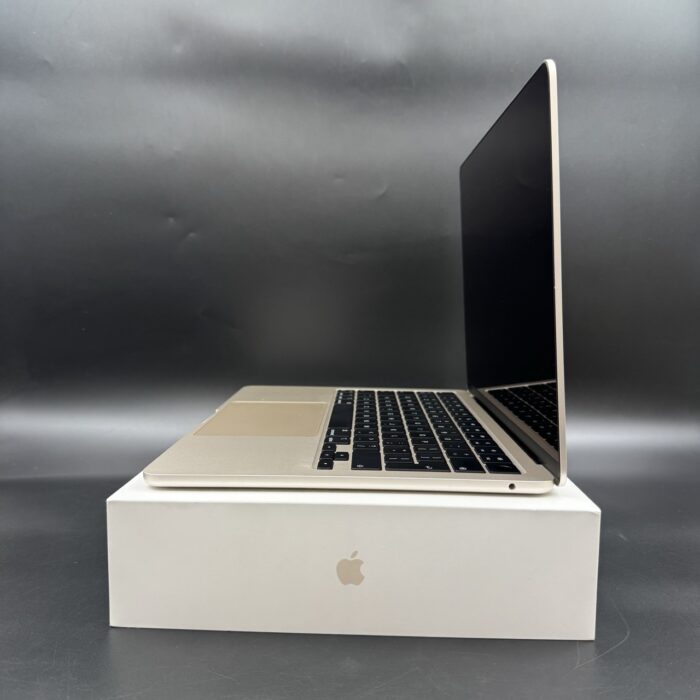 Macbook Air M2 13" | 8GB | 256GB SSD | Starlight - Image 6